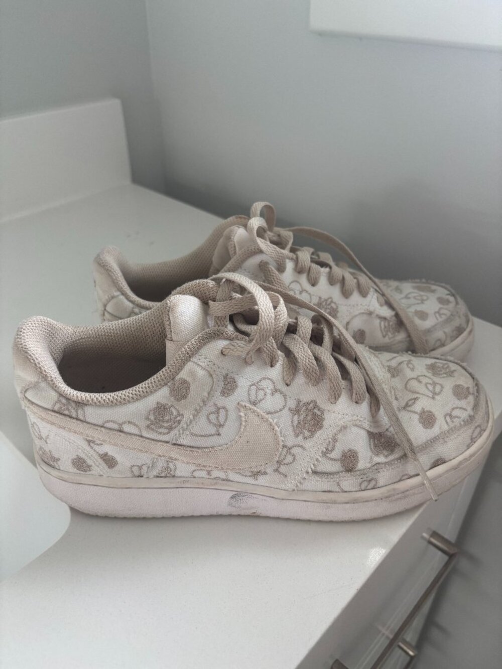 Nike "Valentine's Day" sneakers